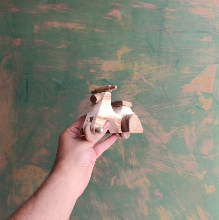 موتور وسپا تمام چوب (خودرنگ)